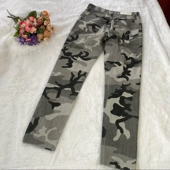 Re/Done High-Rise Raw Hem Buttonfly Camouflage Ankle Crop Jeans 26 - Picture 6 of 7